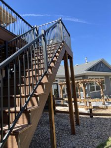 Deck & Stair Build (8)